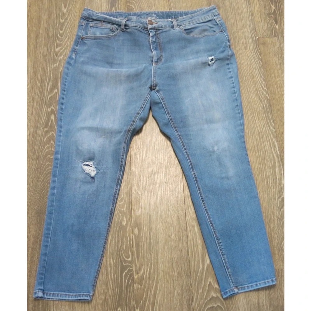 Time and Tru Distressed Blue Straight Leg Jeans